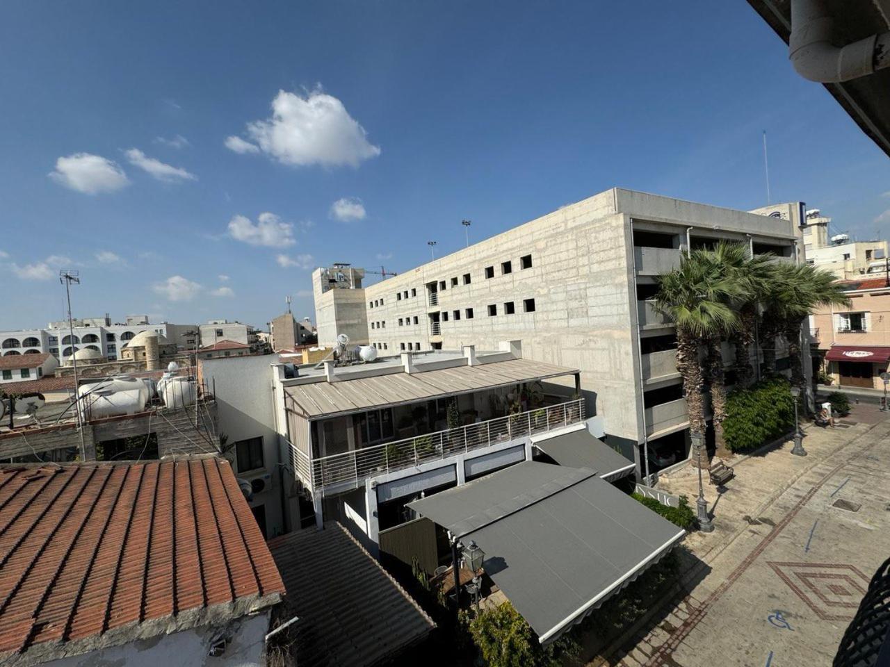 It Can'T Be More Central Larnaca Apartment Exterior photo